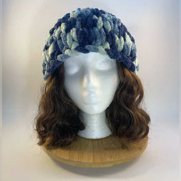 Handmade Women’s/Junior’s Winter Hat With Loopy Pom-Pom - Variegated Blue - Picture 4 of 9